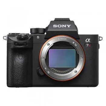نمای دوربین بدون آینه سونی Sony a7R III Mirrorless Camera