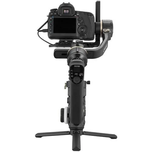 تصویر از پک کریتیو کرین ۳ اس Zhiyun-Tech CRANE 3S Creative Pack از نمای پشتی و دوربین سوار شده
