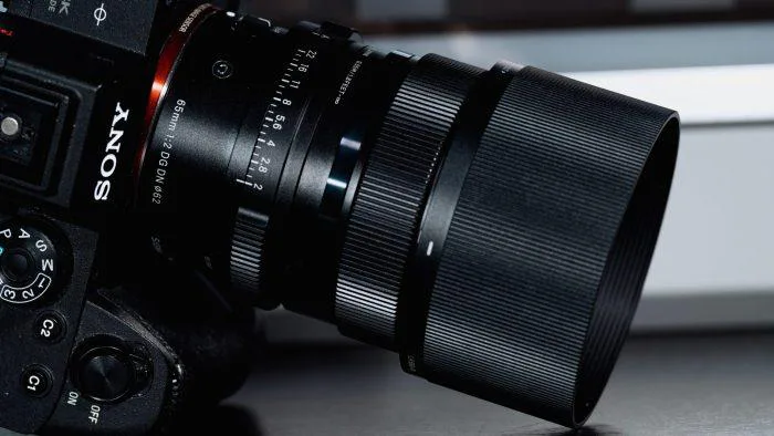 لنز Sigma 65mm F2.0 DG DN