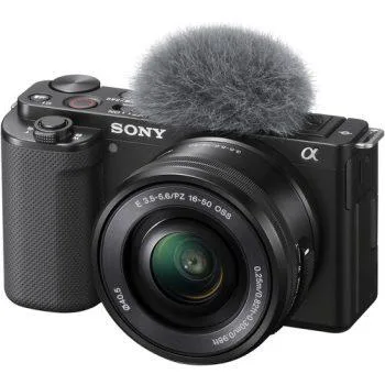نمای دوربین عکاسی Sony ZV-E10 with 16-50mm با اتصال میکروفون به آن