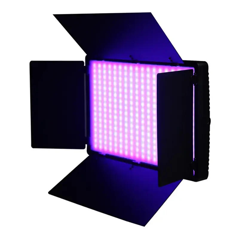 نور LED RGB گلدن‌پاور مدل 600 PLUS